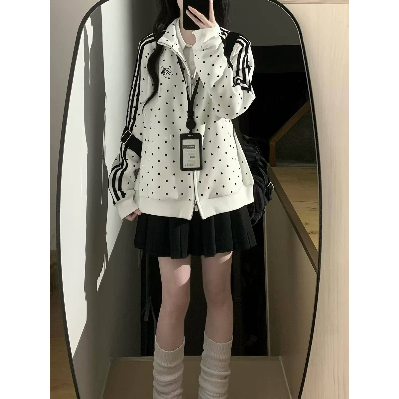 通勤风薄款波点拼接卫衣女春秋冬宽松立领运动风长袖上衣加绒外套