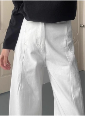 白色弯刀阔腿牛仔裤女2025新款美式工装设计感宽松垂感镰刀直筒裤