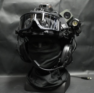 无贼FAST战术头盔式护目风镜下场CS套装轻便军迷cs野战装备耳机灯