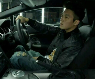 黑线 蟒蛇系列 Denim 潮流 陈冠希 刀割破坏直筒赤耳牛仔裤 K洛特