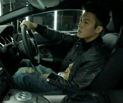 黑线刀割破坏四季赤耳水洗牛仔裤