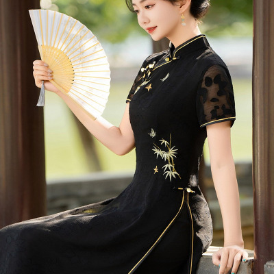 旗袍2025年夏季新款女气质改良越南奥黛连衣裙妈妈低领新中式日常