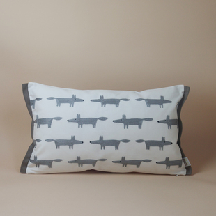 外贸出口英国原单精美刺绣靠垫/抱枕卡通治愈系儿童30x50全棉抱枕