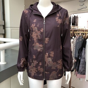 苏拉达唯825-102 中老年人连帽风衣女春季新款韩版休闲妈妈夹克