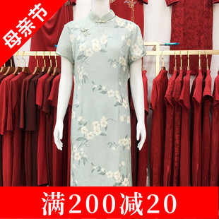 桑蚕丝改良旗袍裙2024夏季 妈妈真丝缎短袖 时尚 西湖月21406 连衣裙