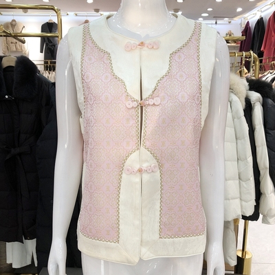 芬尔国际8930  国风新中式盘扣马甲2026春新款洋气丝缎马夹女背心