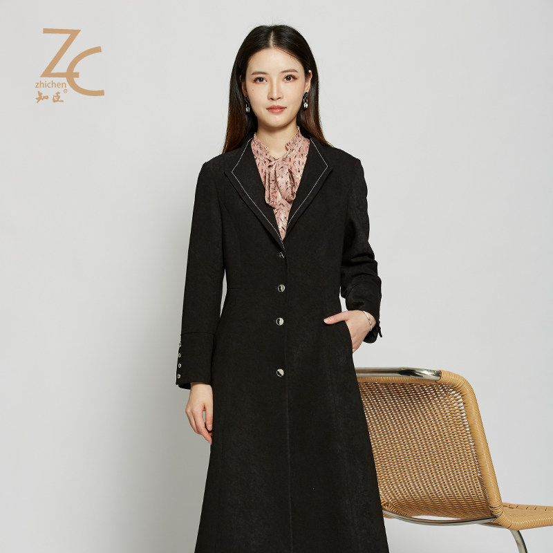 知臣秋季新品  设计感小众修身气质立翻领收腰长款风衣  18223523