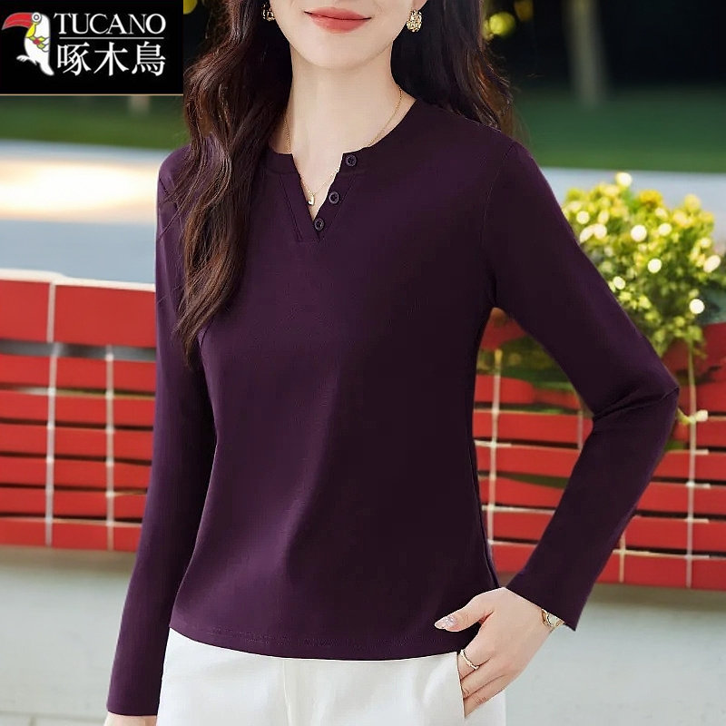 啄木鸟V领纽扣长袖t恤女秋冬2024新款中年纯色休闲百搭打底衫上衣