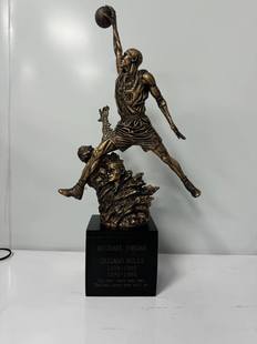 迈克尔乔丹雕像Jordan手办23号芝加哥公牛联合中心球馆纪念礼物