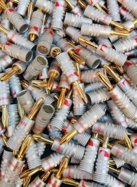 功放接音箱香蕉插头铜镀真金不变黑中道铝壳铜芯接触良好