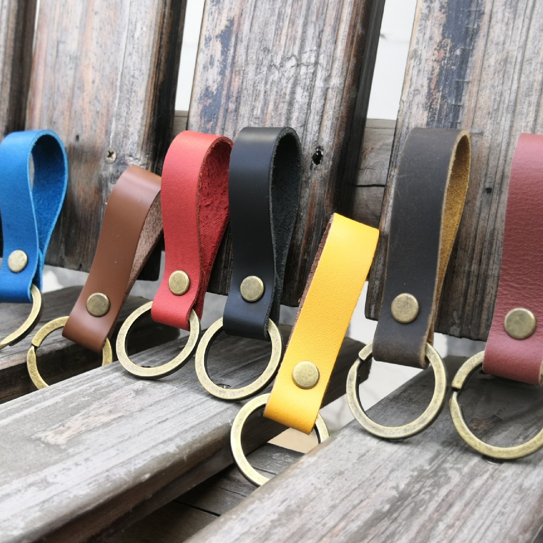 定制做简约复古铜金属圈真牛皮纪念钥匙环扣烫印电话号码防丢挂件