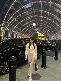 大姐姐 偶尔也是精致lady绑带衬衫 水洗九分牛仔裤春修身微喇裤