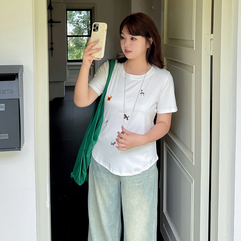 小波家2025夏季胖mm刺绣短袖T恤圆领正肩百搭显瘦上衣