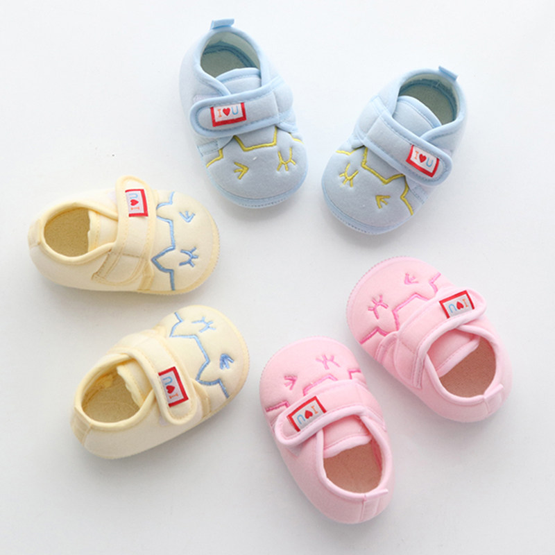 新生嬰兒兒鞋子春秋1歲女寶寶秋季軟底學步鞋0-6個月布鞋5五十3秋在類目 童鞋/嬰兒鞋/親子鞋, 學步鞋/嬰兒步前鞋中 - 來自Buy2taobao.com提供專業的淘寶代購服務