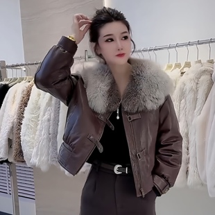 2025年冬海宁绵羊皮衣女短新爆款 加羽绒潮外套 狐狸真毛领高端时尚