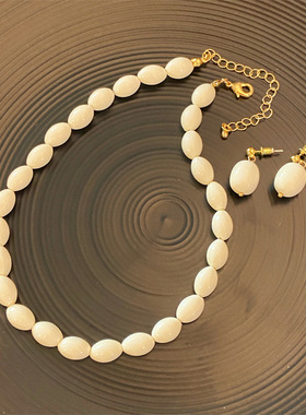 「原创定制」秋冬奶黄琥珀石项链