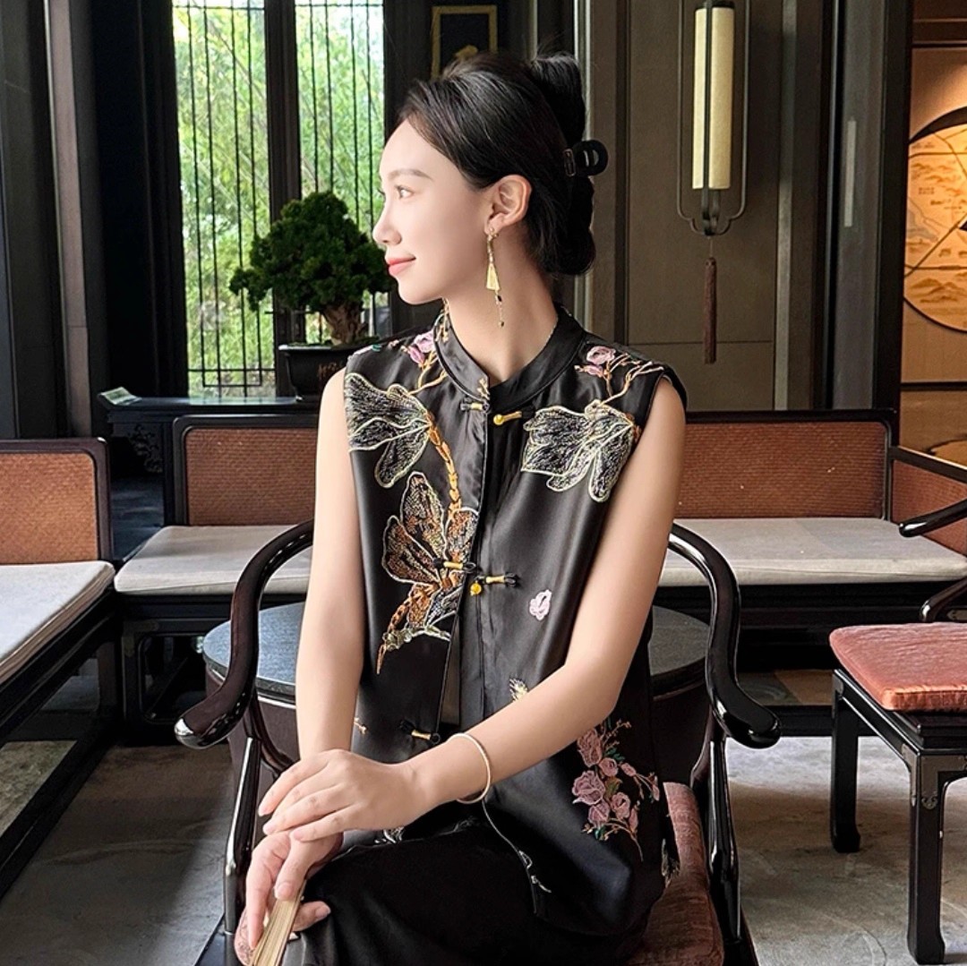 春秋国风织锦金丝提花马夹女新中式复古提花文艺马甲坎肩背心外套