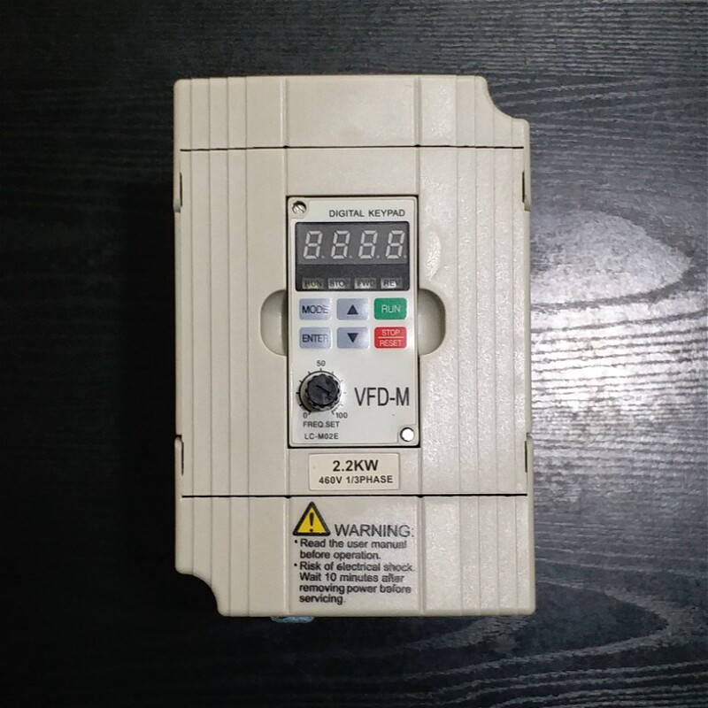 全新变频器单相220V三相38通用变频器