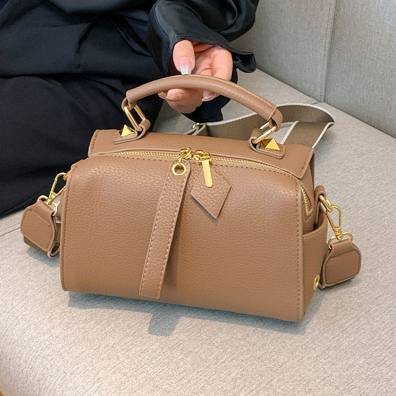 时尚包包斜跨女包新款2024潮春夏波士顿包大容量百搭单肩包斜挎包,箱包皮具/热销女包/男包,通用款女包,淘宝优惠券,粉丝福利购,淘宝优惠卷