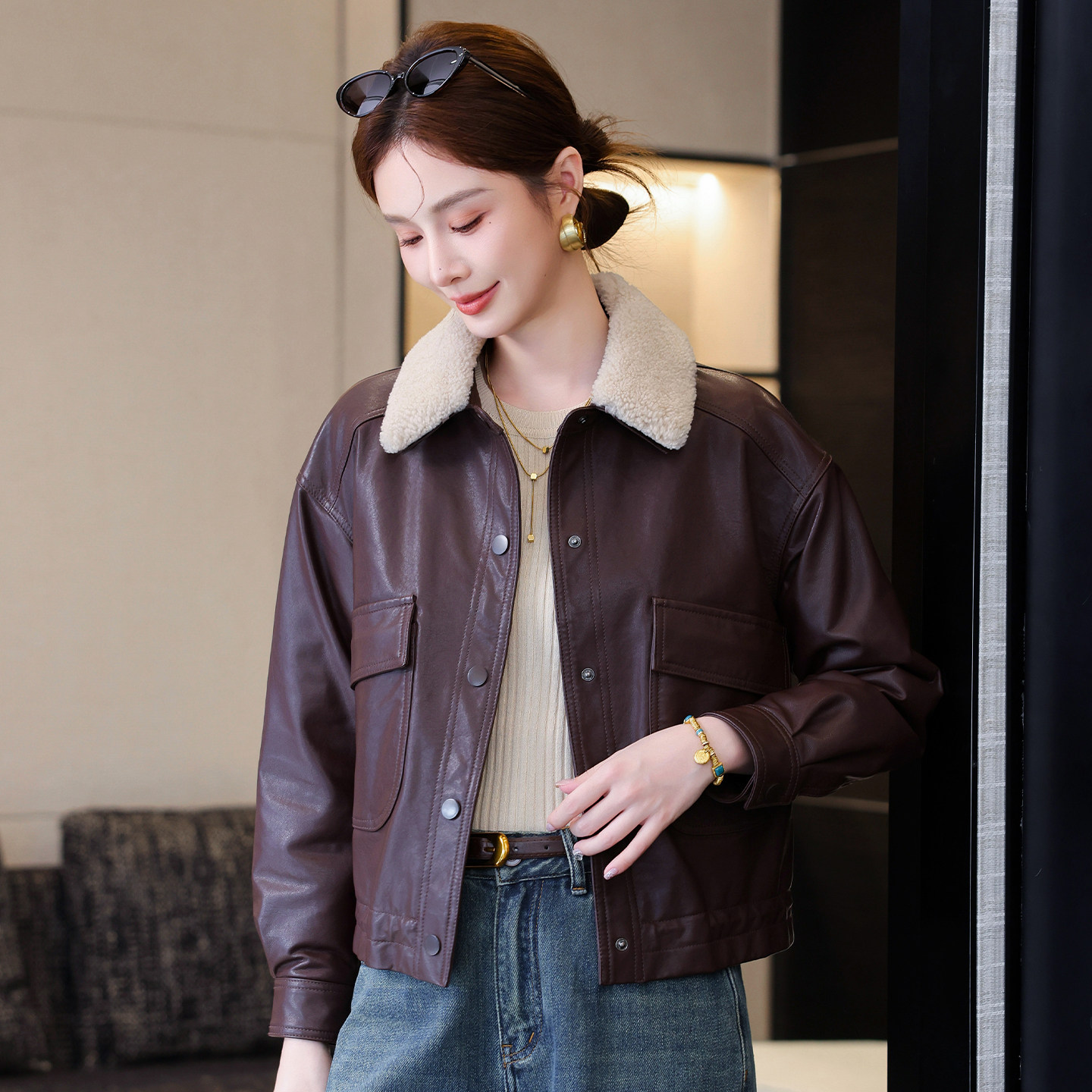 真皮皮衣女2025新款冬季羊羔毛领可脱卸绵羊皮羽绒服短款皮衣外套