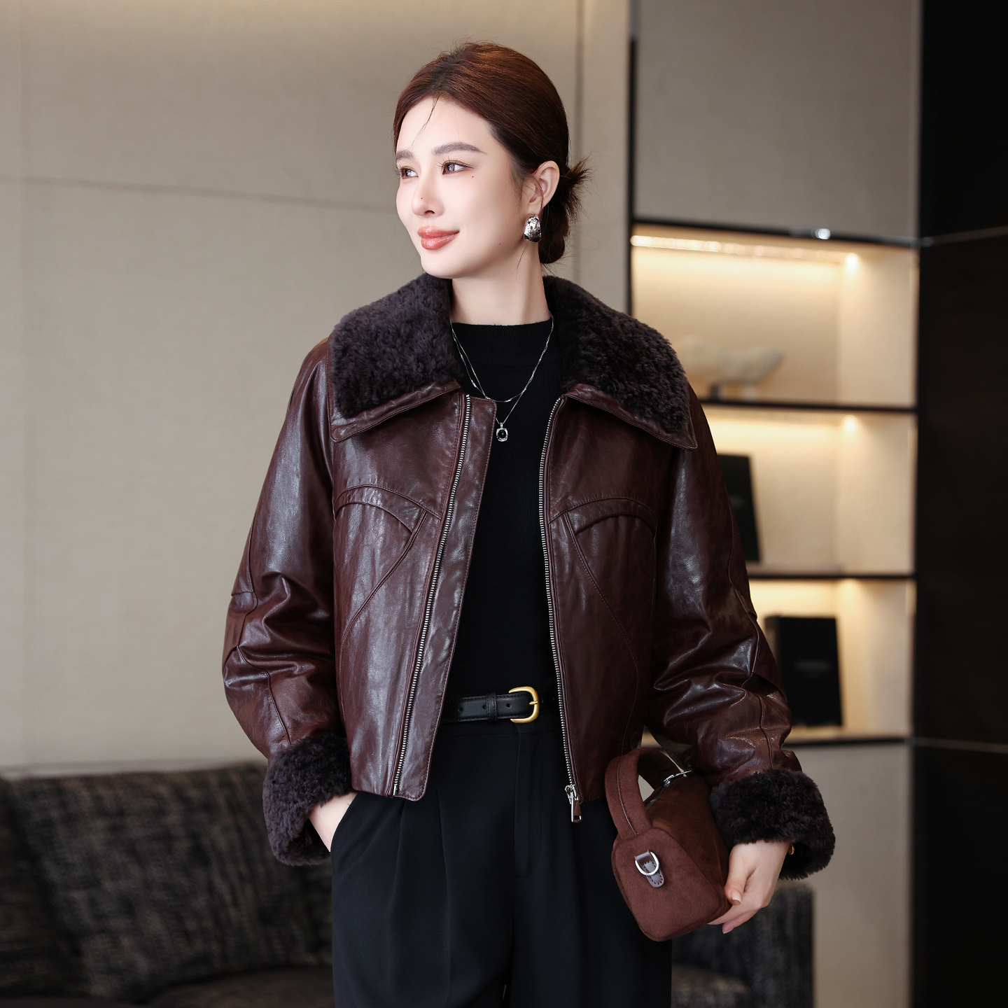 高端海宁羊羔毛领短款皮衣羽绒服