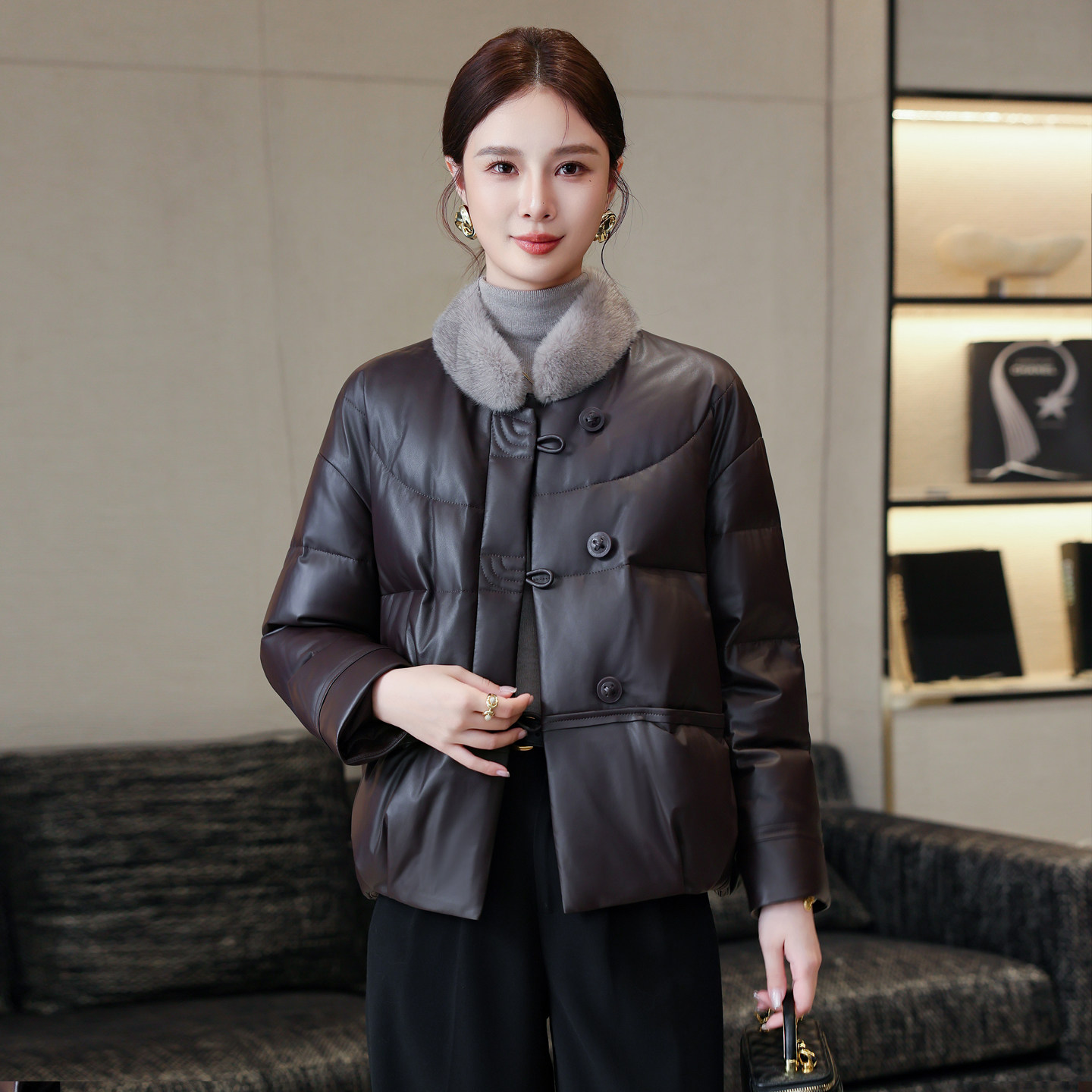 真皮羽绒服女2025冬季新款水貂毛领绵羊皮皮衣夹克外套短款小个子,女装/女士精品,皮衣,淘宝优惠券,粉丝福利购,淘宝优惠卷