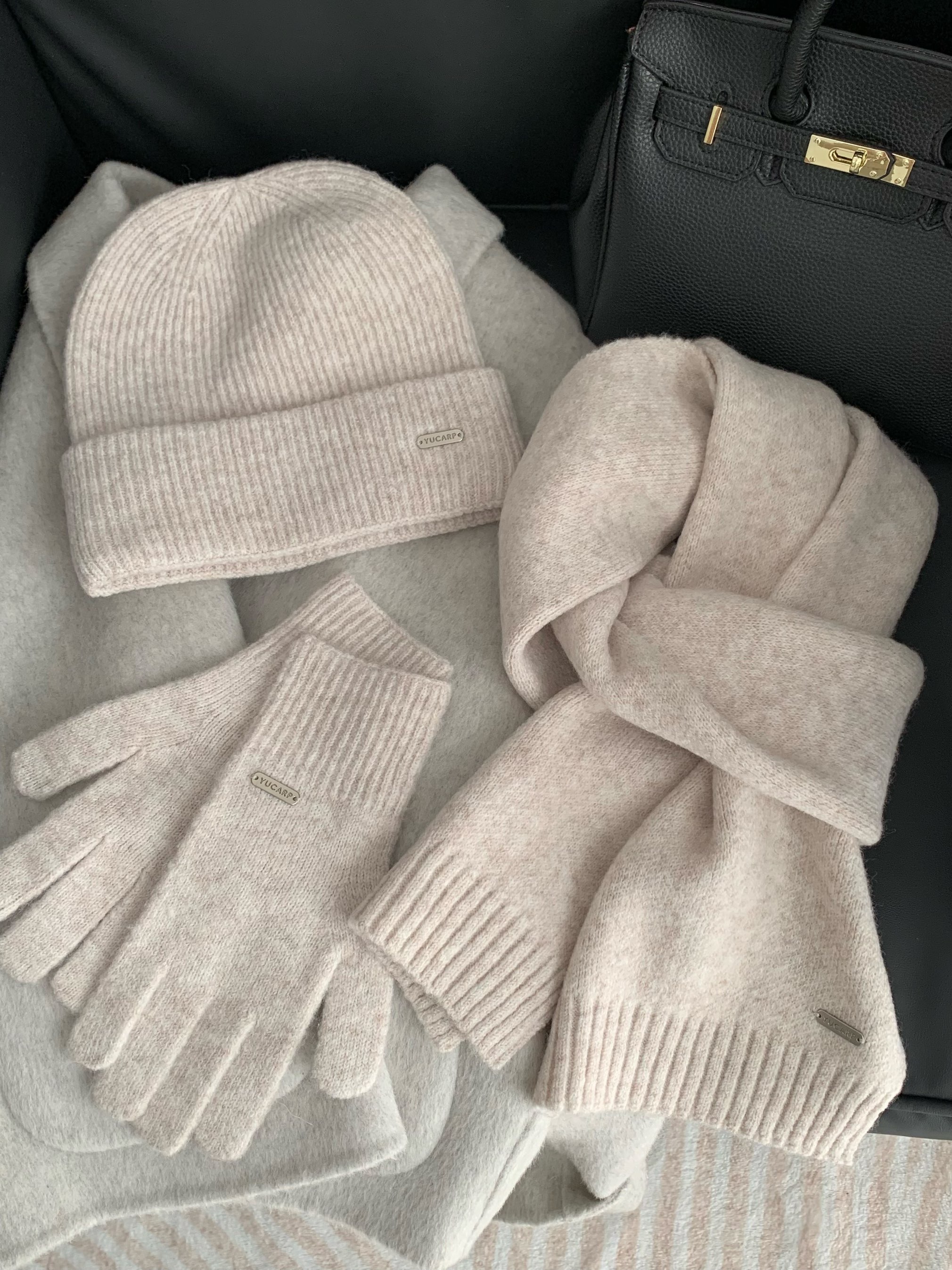 Soft and Skin-Friendly Three-Piece Set ~ 2025 Winter New Korean B