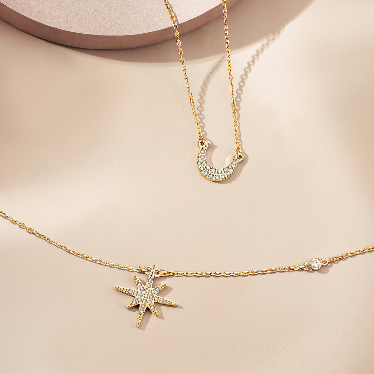 雷诺珍珠贝母耳饰女轻奢高级小众