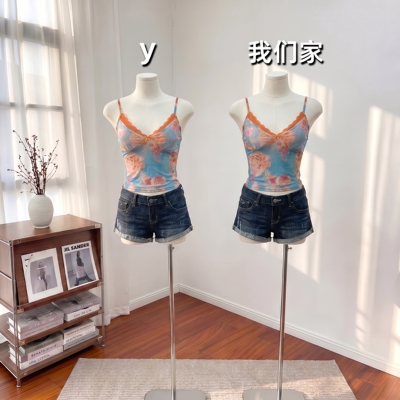 欧美辣妹风性感吊带背心显瘦夏季新款修身牛仔短裤时尚套装