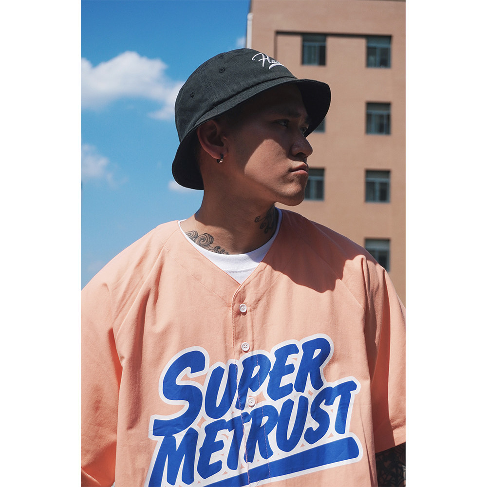 蜜丘琳SUPER METRUST 国潮嘻哈街舞滑板说唱BBOY宽松棒球衫短袖