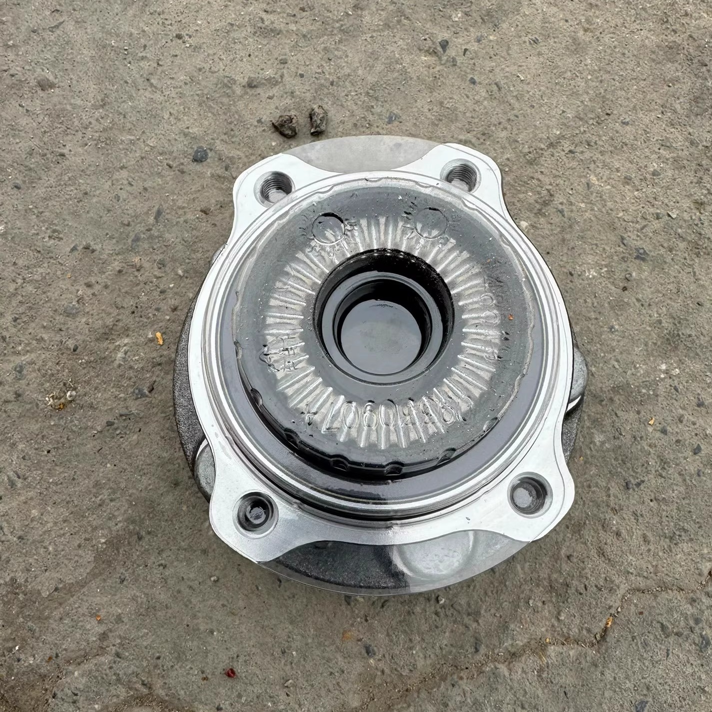 适用于小米SU7前轮轴承后轮轴承全新