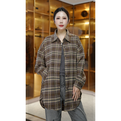 秋比红格子翻领磨毛中长衬衫女