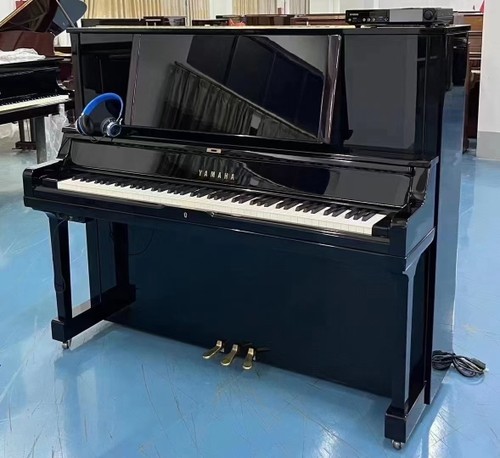 雅马哈钢琴YUS5DK高度131cm年份∶2014静音系统CD自动演奏双系统