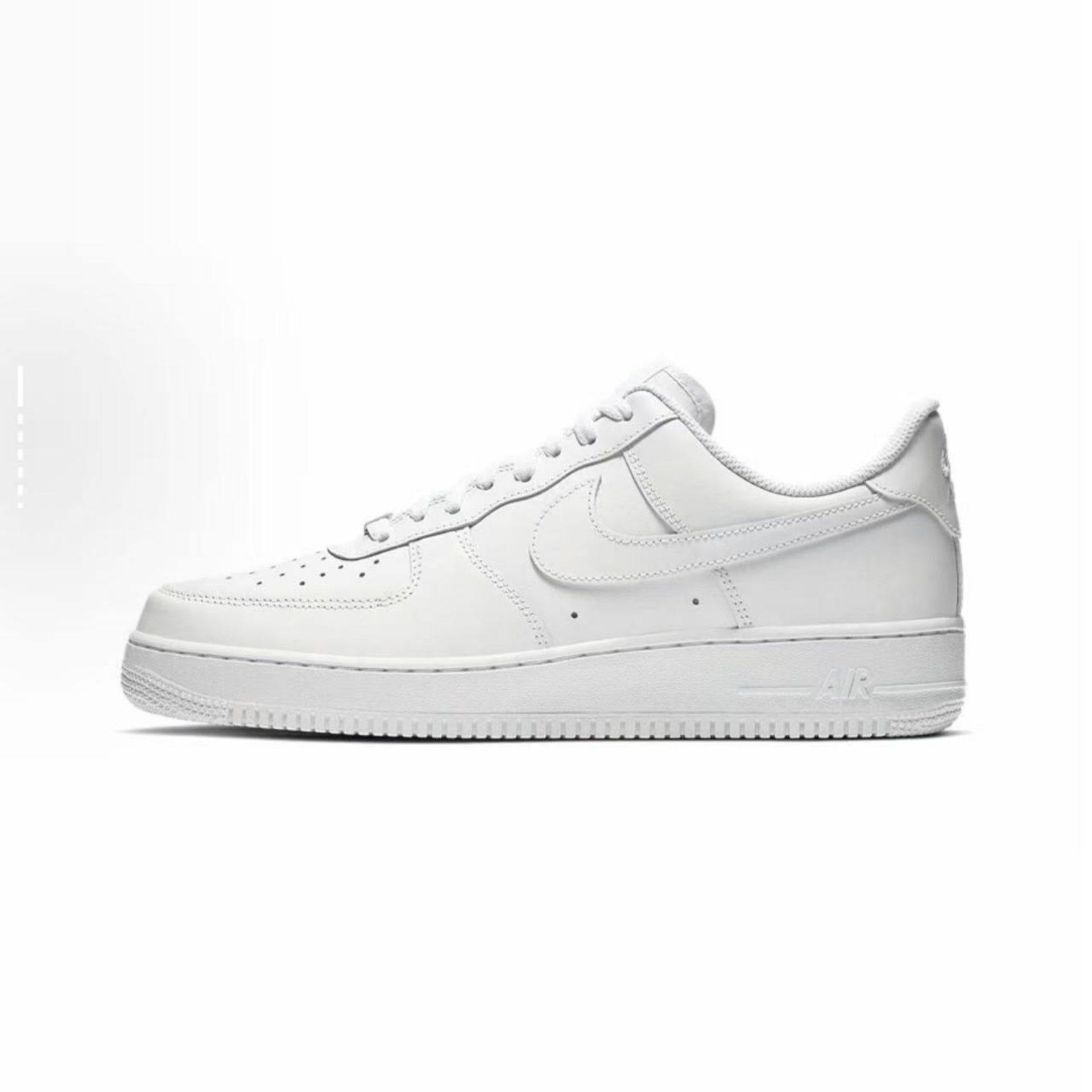 NIKE Air Force 板鞋