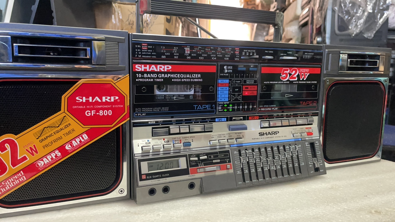 夏普800日本原装，功能全好的，新的很。