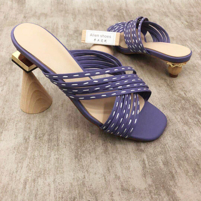 Alien春夏新款异型跟露趾交叉穆勒凉鞋不对称鸳鸯中跟拖鞋女单鞋|ruв категории Женская обувь, тапочки - от Buy2taobao.com для оказания профессиональной услуги покупки агента Taobao