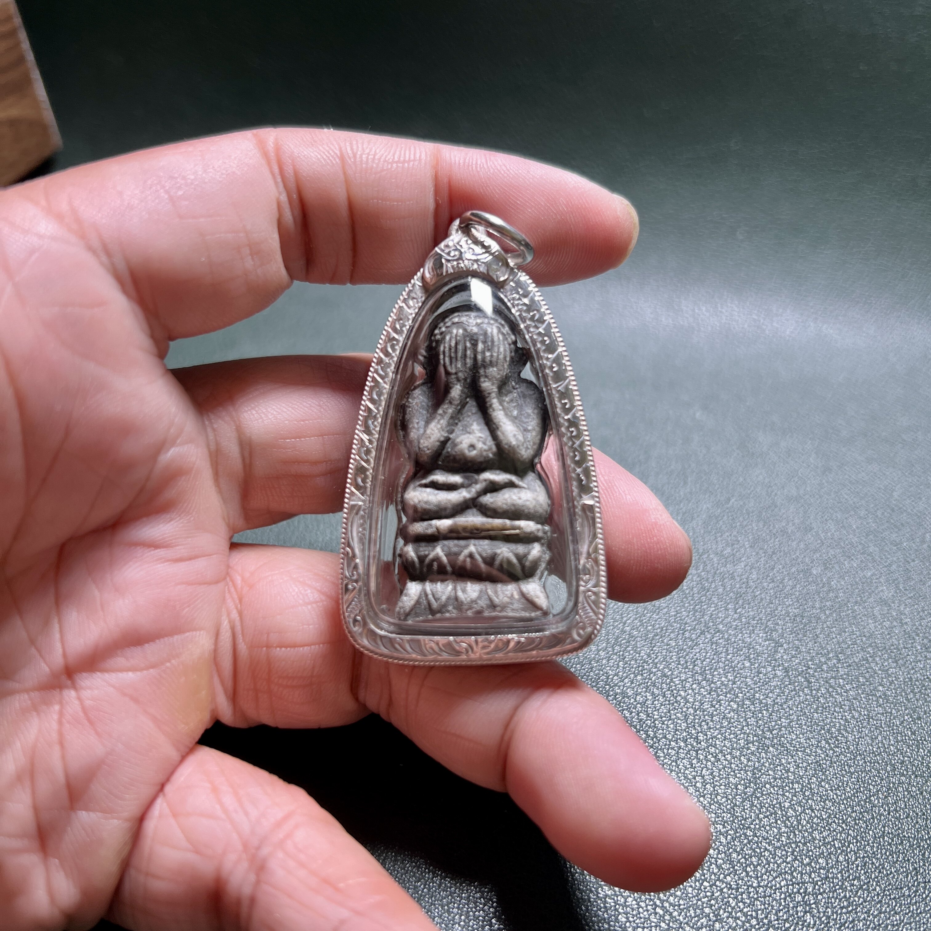 龙婆多 2522 娃娃立尊必打 底部金管 银壳g卡 泰国佛牌真品吊坠