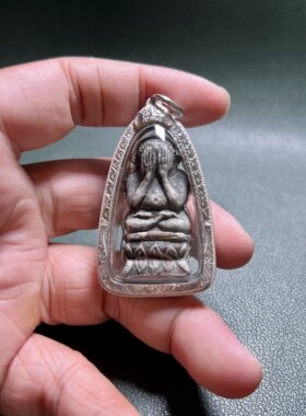 龙婆多 2522 娃娃立尊必打 底部金管 银壳g卡 泰国佛牌真品吊坠