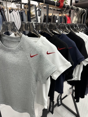 2026新款欧美春夏时尚百搭圆领刺绣短袖T恤女休闲运动上衣