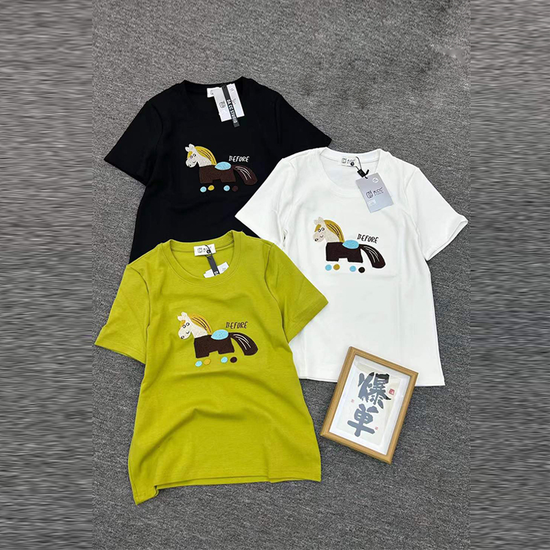 大码女装卡通图案短袖上衣