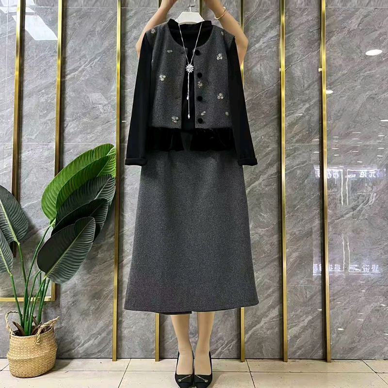 花朵开衫马甲高领打底衫半身裙