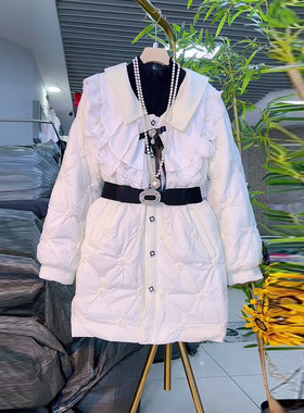 翻领蕾丝披肩领棉服外套