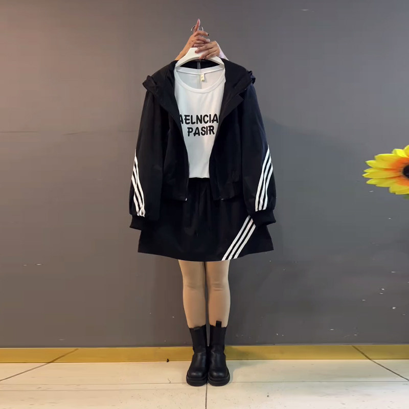 加大码女装连帽长袖外套短裙胖妹妹2026早春新款休闲拼色条两件套,女装/女士精品,大码套装,淘宝优惠券,粉丝福利购,淘宝优惠卷