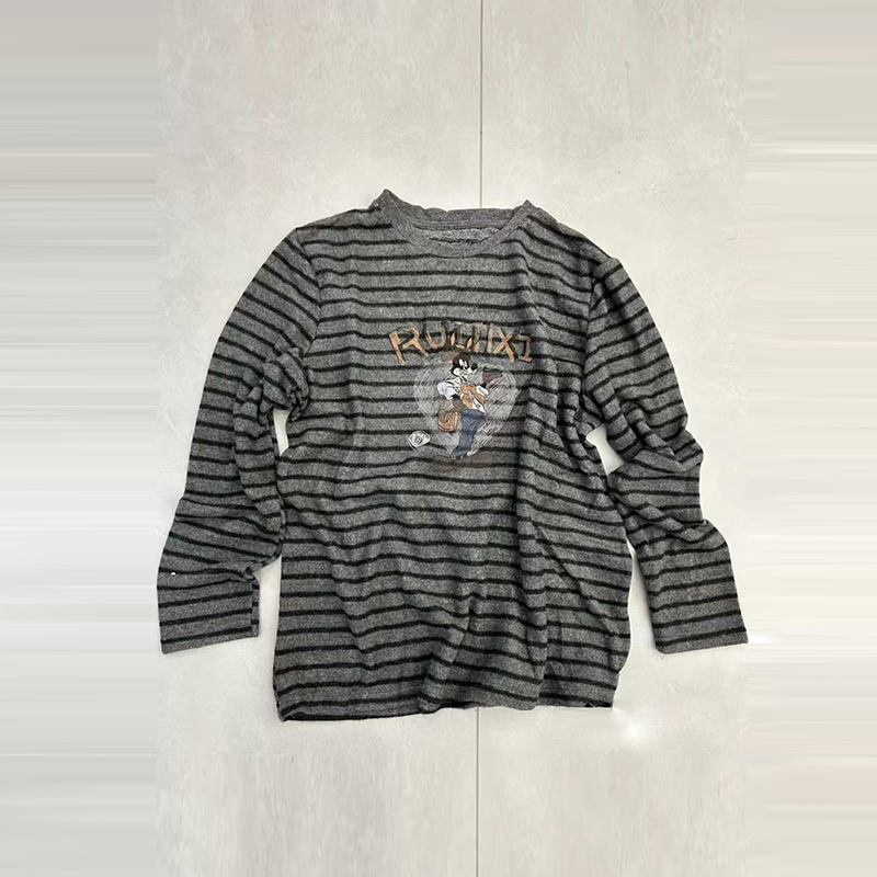 胖妹妹卡通图案条纹长袖上衣