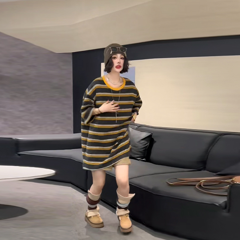 大码女装圆领短袖条纹上衣