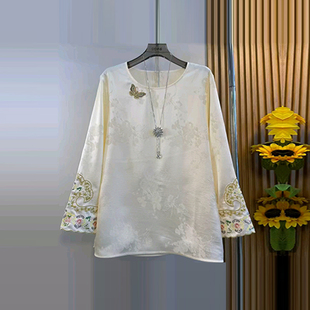 新中式 胖妹妹花纹袖 口暗花上衣大码 女装 洋气减龄设计感高级感小衫