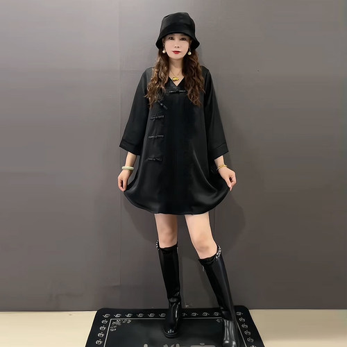 时尚大码V领盘扣国风大衫