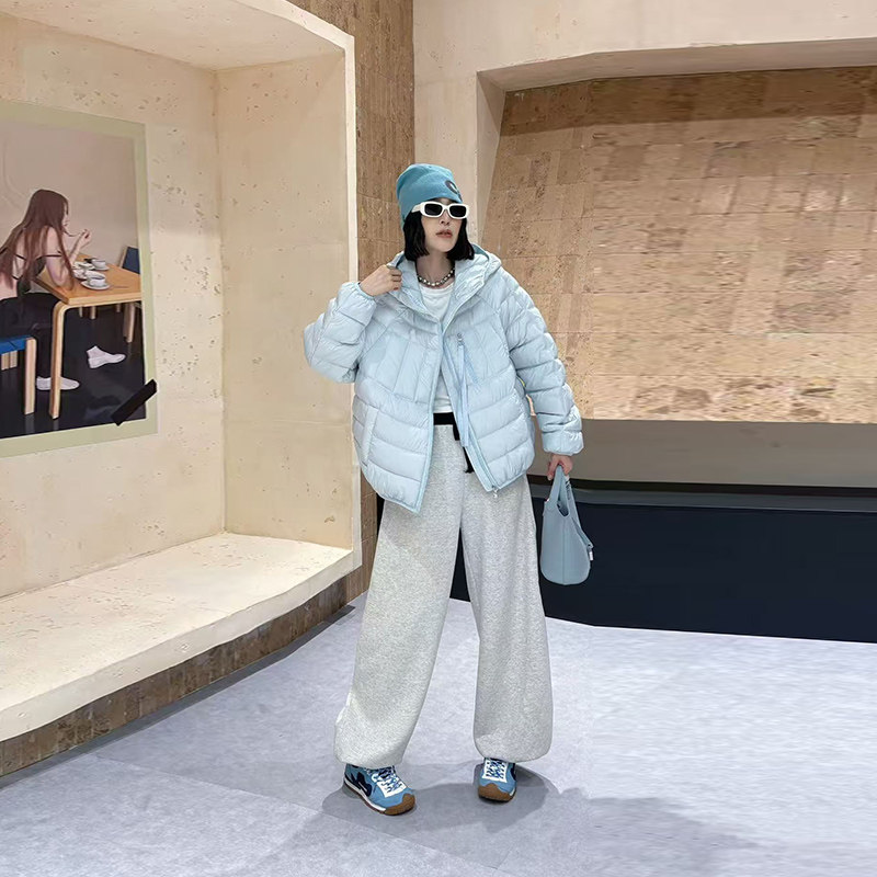 加肥胖妹妹2026早冬新款时尚港风洋气连帽拉链长袖轻薄棉服外套潮