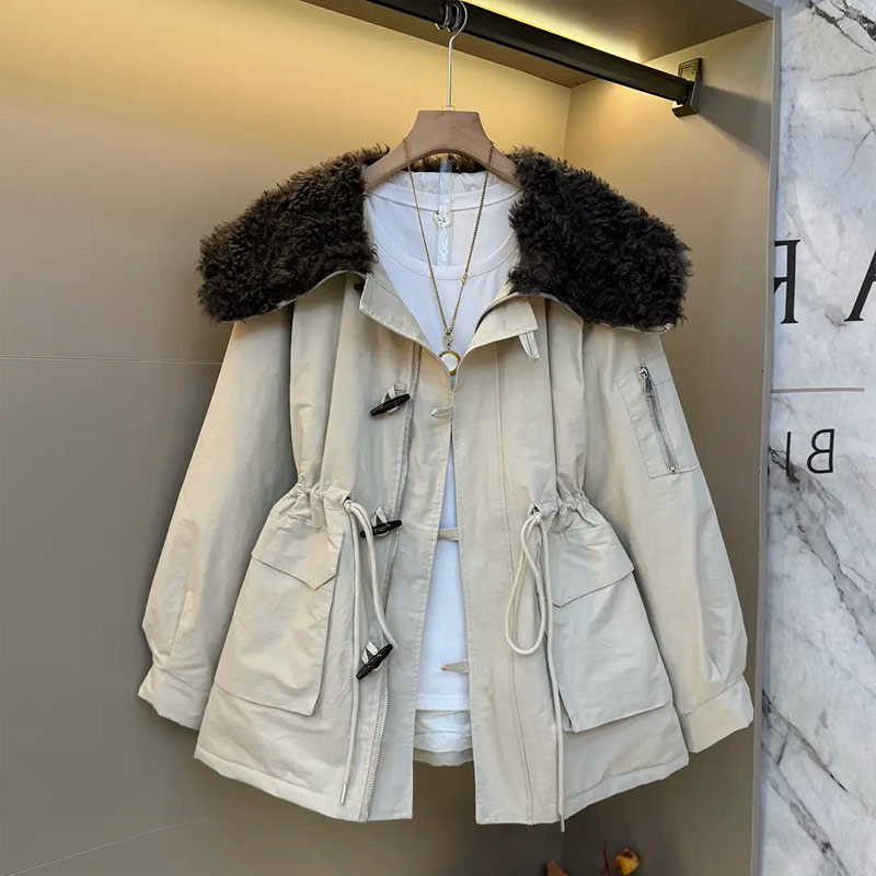 毛毛披肩领长袖收腰棉服