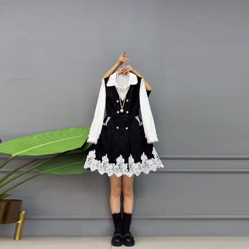 翻领长袖衬衫拼蕾丝底摆马甲裙